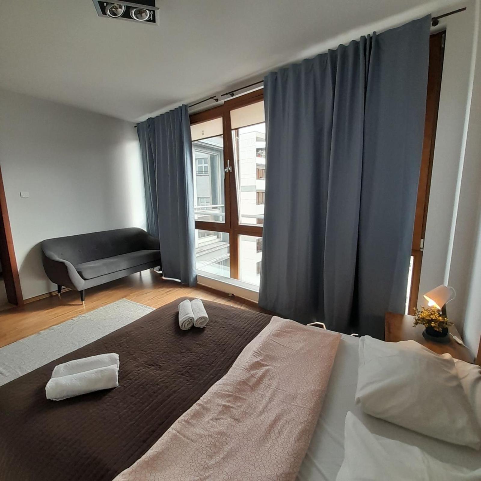 Luxury Apartment Piekna Warschau Buitenkant foto