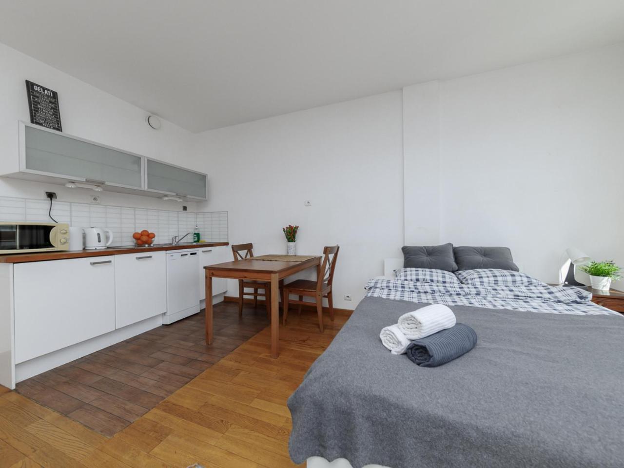 Luxury Apartment Piekna Warschau Buitenkant foto