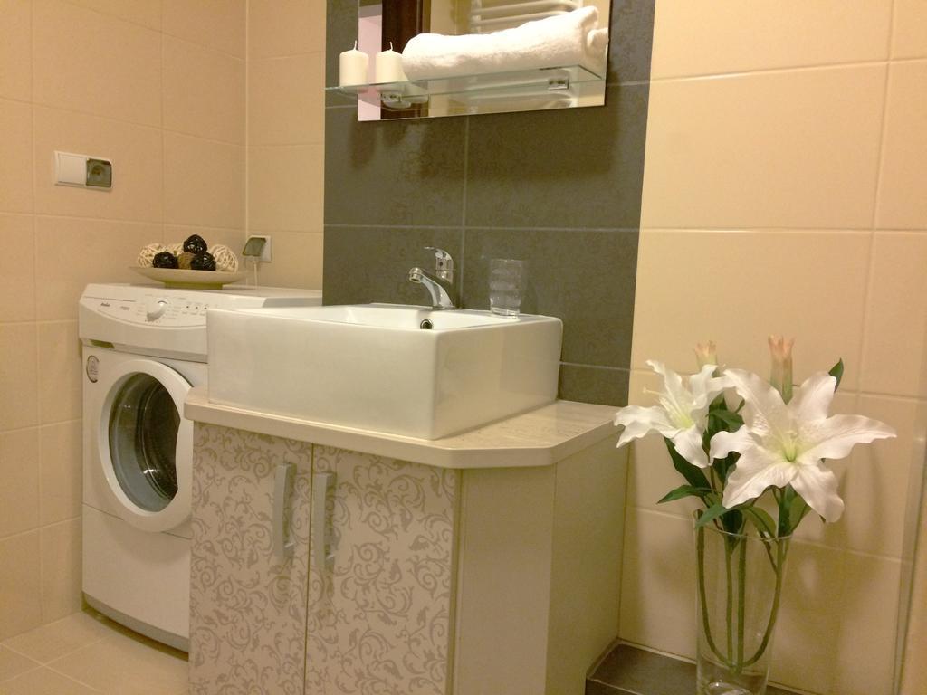 Luxury Apartment Piekna Warschau Buitenkant foto